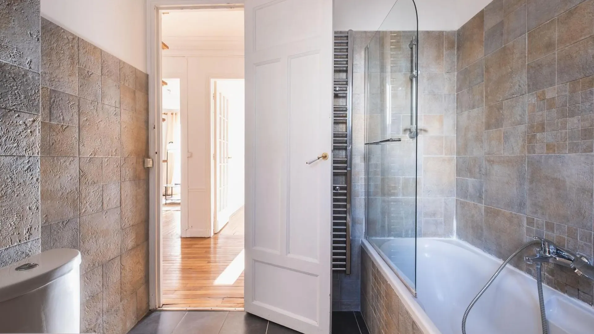 Logement Haut De Gamme A Grenelle Paris 0*,  France